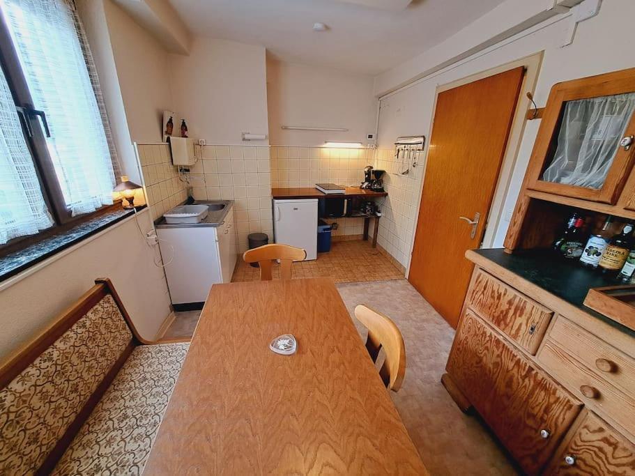 Haus Moselwald - 3 Bedrooms Enkirch Esterno foto