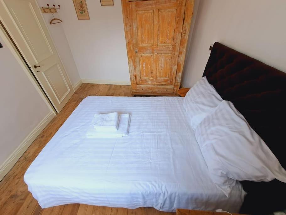 Haus Moselwald - 3 Bedrooms Enkirch Esterno foto