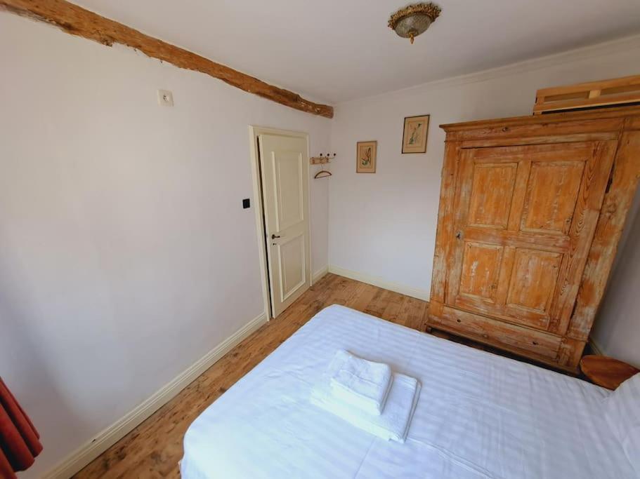 Haus Moselwald - 3 Bedrooms Enkirch Esterno foto