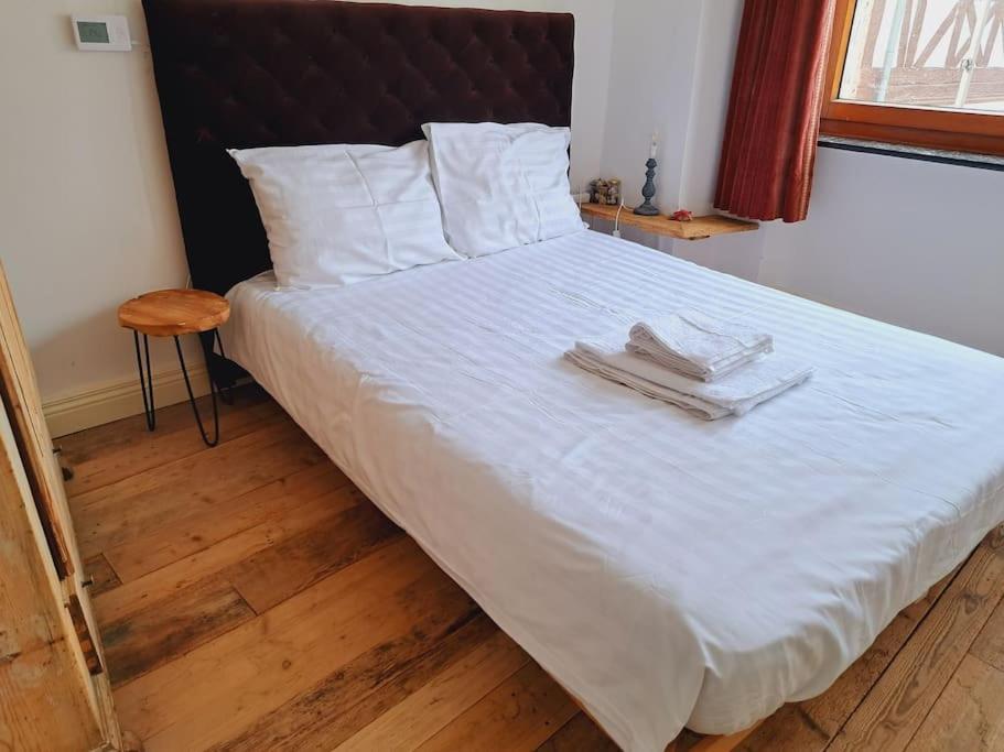 Haus Moselwald - 3 Bedrooms Enkirch Esterno foto