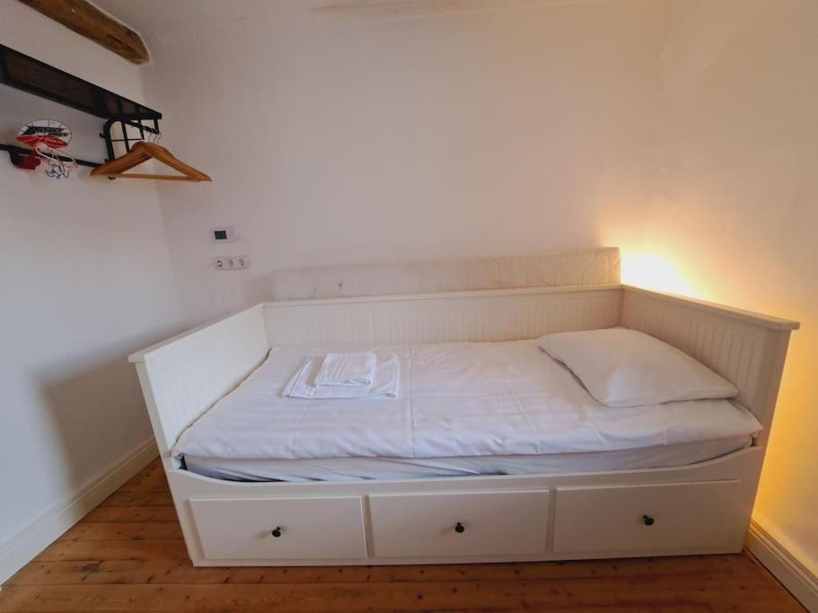 Haus Moselwald - 3 Bedrooms Enkirch Esterno foto