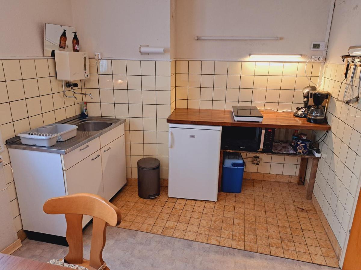 Haus Moselwald - 3 Bedrooms Enkirch Esterno foto